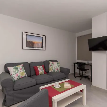Mego 2 Apartment *